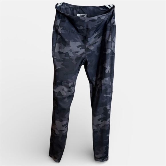 Lole Pants - Lole Camo Leggings - Black and Gray